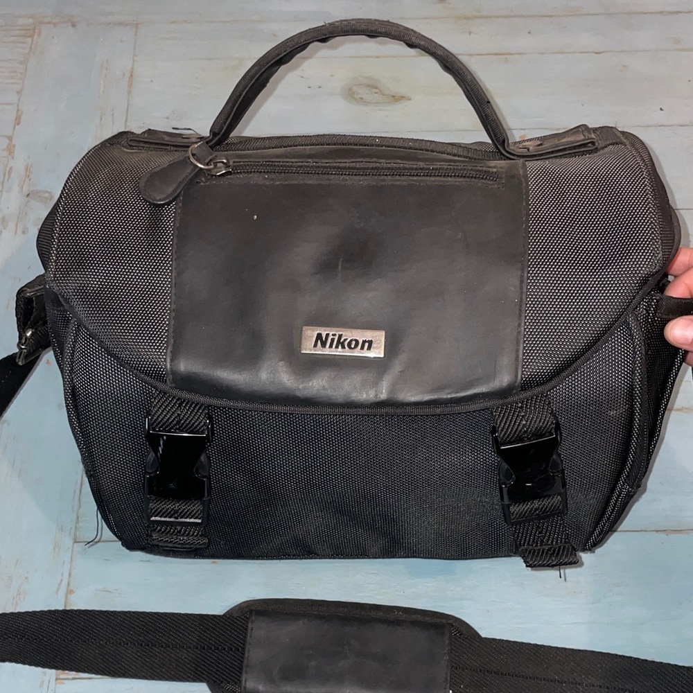 Nikon Black Camera Messenger Case Bag